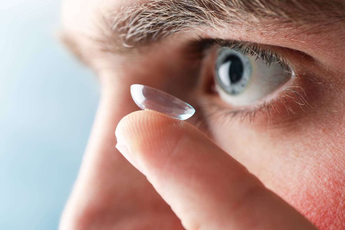 Gegen trockene Augen bei Kontaktlinsen kann einiges unternommen werden. | © Adobe Stock